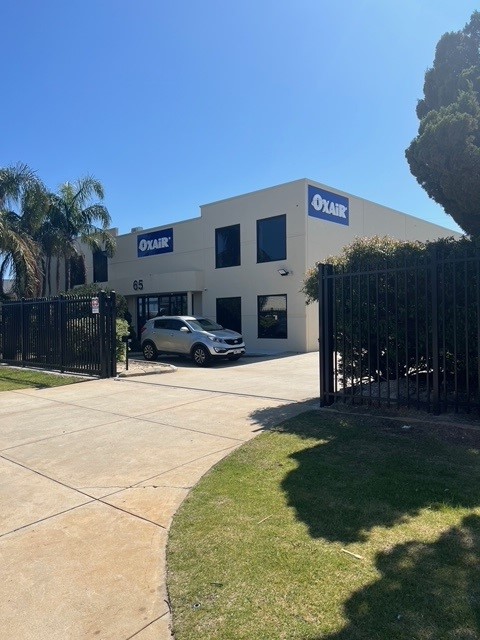 OxairGas's tweet image. We’ve moved!

We’re excited to announce that Oxair has a new office location.

Our team is now settling into the new space, ready to continue providing innovative solutions and top-notch support for all your gas system requirements.

#NewOffice #GasGeneration #PSAOxygen