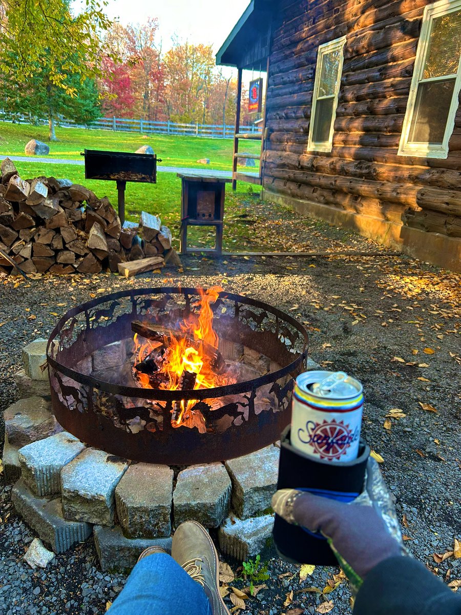 jp_101077's tweet photo. Such a fun weekend filled with all my favorite nouns! #TrailSideRanch was a dream, with cozy cabins and breathtaking views. A must repeat! 🍁🍂🤎 https://t.co/IiLt8vHlxJ