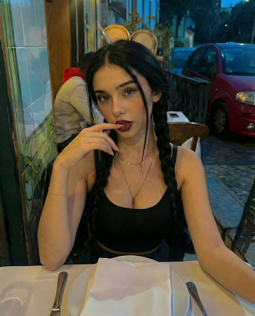 Zara Noir 🖤 tweet media