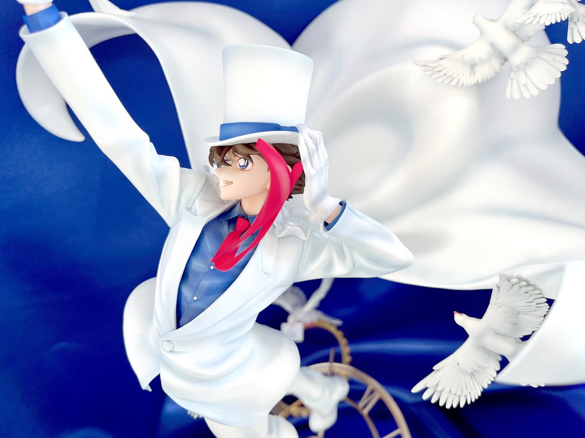 見て〜〜〜！！！！！見てください！！！
世界にたった一つだけの、私だけのｷｯﾄﾞ様🕊️🪄
本当に本当にすごい😭✨

riccia様(@ riccia_pra)に制作代行いただきました！！
原型は楊開來様(@ CAKE_yang722)です！！

撮影楽しすぎたので是非ツリーまで見て欲しい🤍どこ見てもどこから見ても全部最高📸