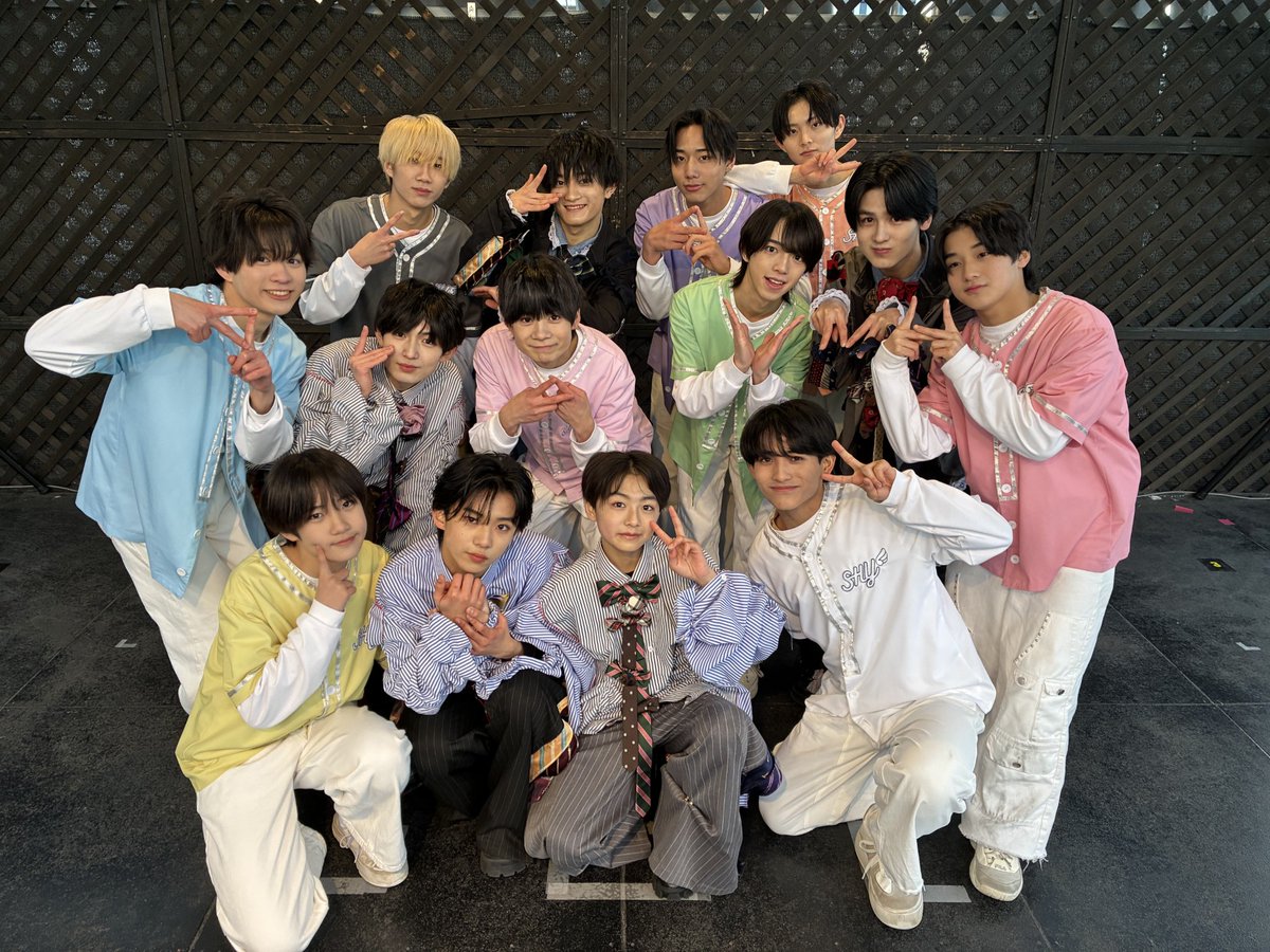 【#SHY × #NotFound】
本日は「SHY×Not Found合同スペシャルイベント」にご来場いただきありがとうございました🥳🎉
イベント終了後にお写真をいただきました🎊
またお越しいただけるのを楽しみにしてます🌟