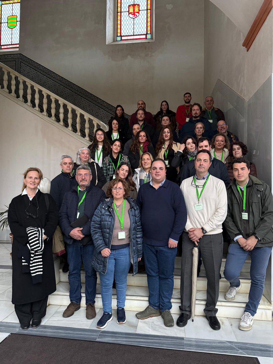 #GrupoParlamemtario <a href="/psoedeandalucia/">PSOE de Andalucía</a> nos reunimos, con casi 50 afectados/as de la Plataforma <a href="/20adicional/">Plataforma 20%</a> a causa de los incumplimientos <a href="/justiciajunta/">Consejería Justicia, Admón Local y Función Pública</a> <a href="/andaluciajunta/">Junta de Andalucía</a>, para preparar la Comisión <a href="/parlamentoand/">Parlamento Andalucía</a> en la que <a href="/ja_nietob/">José Antonio Nieto</a> comparecerá y <a href="/ppandaluz/">PP de Andalucía</a> se retratará con la PNLC