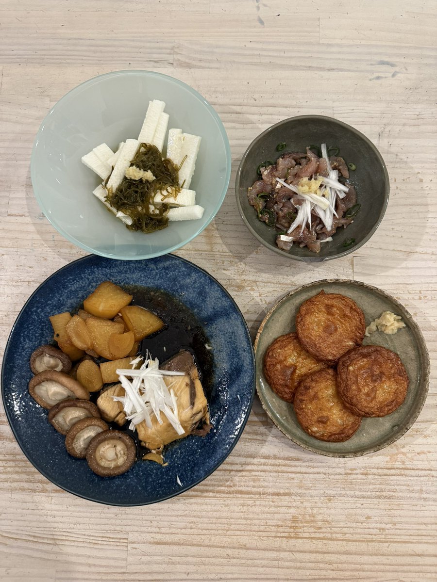 飲みに行きたいわけでもないのに行きたくなるのをグッと堪えてブリ大根を作る。仕上げにごま油を一周まわしかけるのが俺流