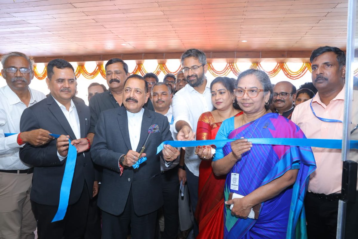 HomeMinister AP tweet media