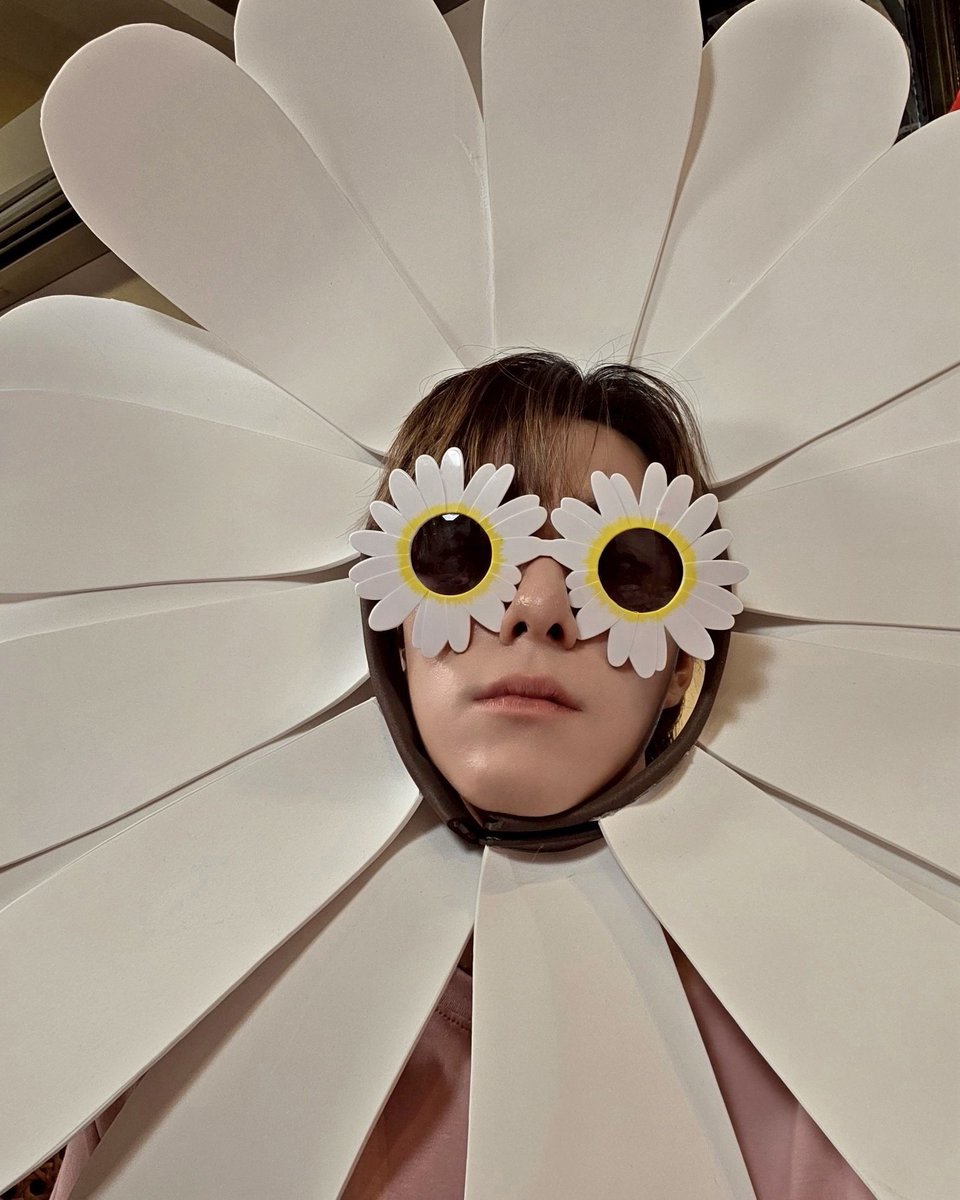 Hirunkit_'s tweet image. Life 🙂