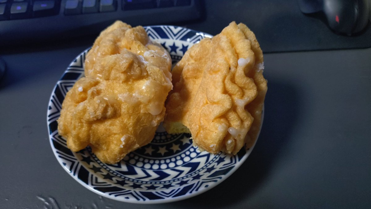 美味しいそうに見えないでしょでもめちゃくちゃ美味しいハッピードーナッツのフレンチクルーラー🥳
写真の撮り方って大事だよね🥹
俺はセンス無しです😤
さぁ、今年初の生でめは本日18時からです✨
明日は人力祭に出店しますよ〜💪
＃モケイパドック
＃生でめ
＃人力祭