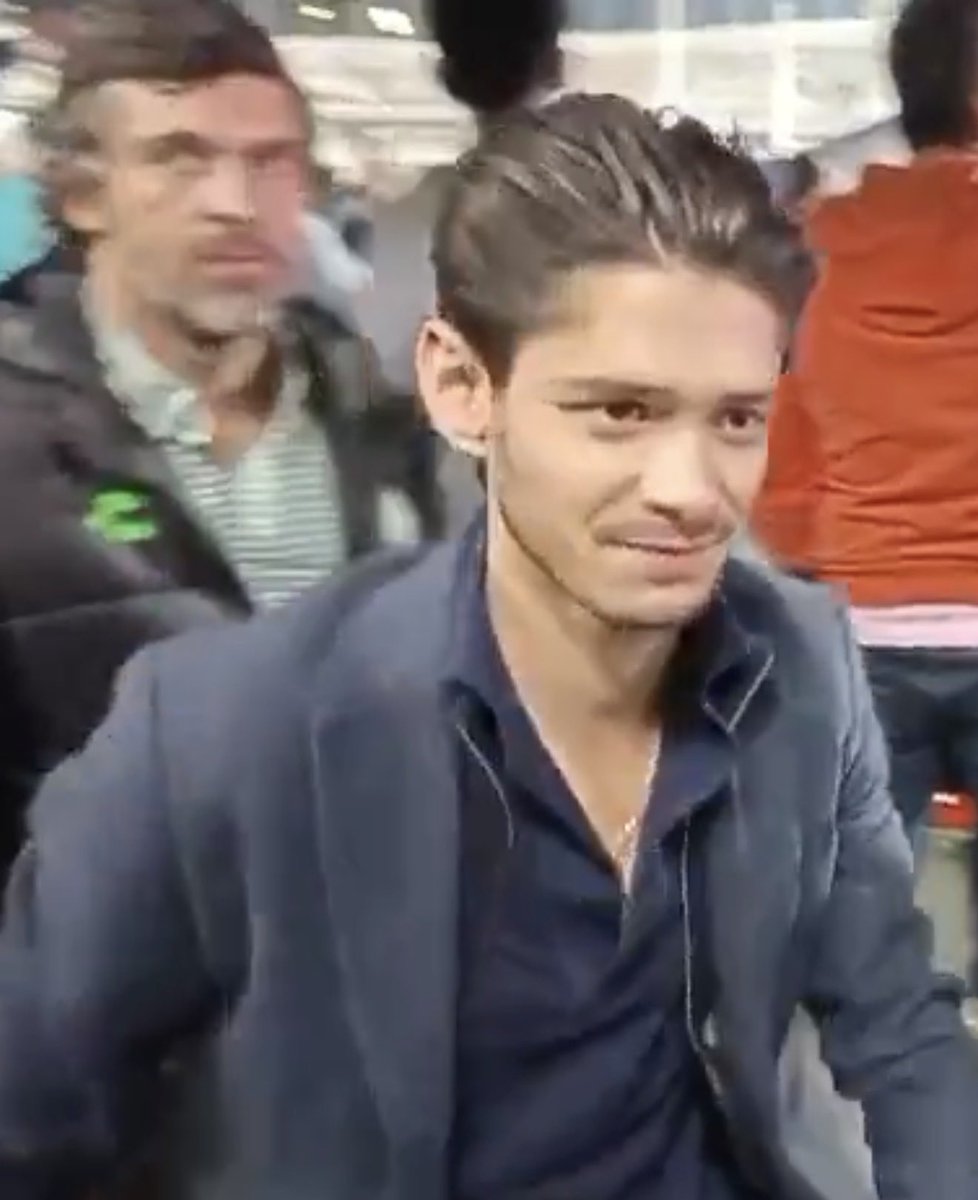 Si ven a estos pillos denuncielos… se robaron sueños, esperanza y pasión de miles … <a href="/AlecIrarragorri/">Aleco Irarragorri Kalb</a> <a href="/braulio_rdzp/">Braulio Rodríguez</a> , gracias imbecil <a href="/Irarragorri/">Ale Irarragorri</a>