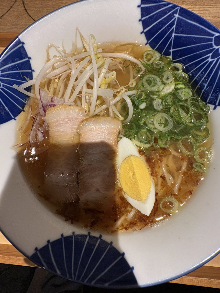 昨日お姉ちゃんと食べてきた🍜