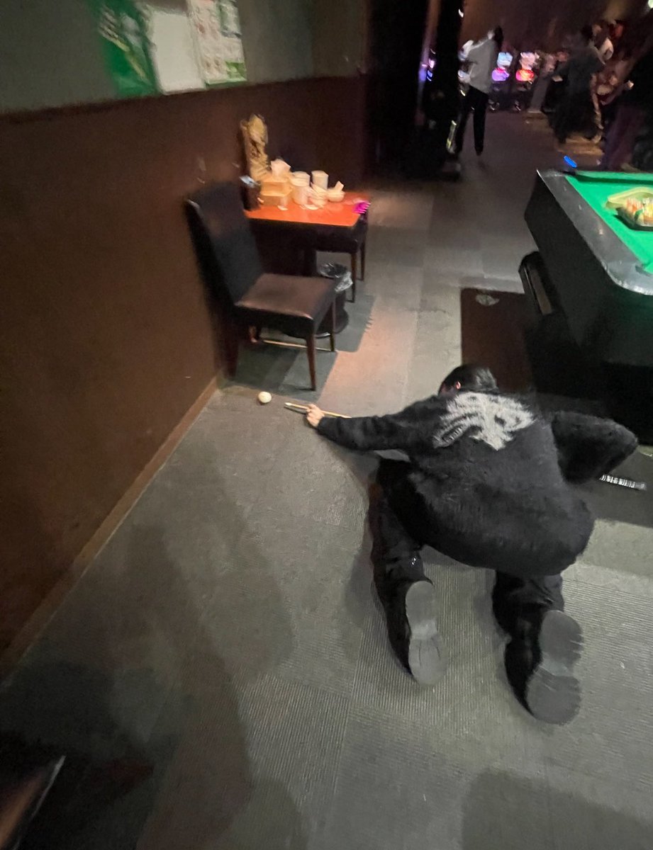 話題の面白ツイート図鑑 tweet media