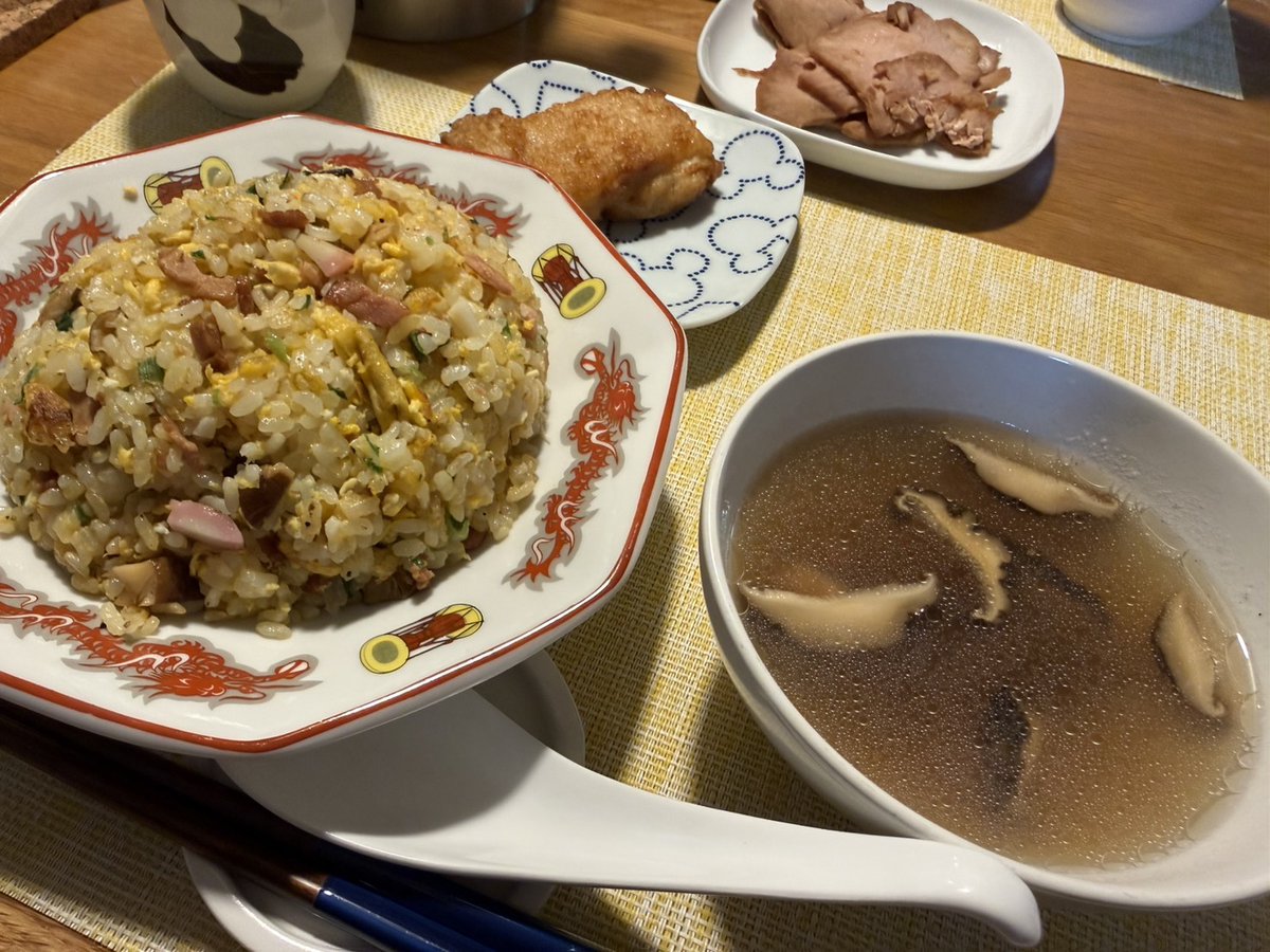 FMPiPi's tweet image. グッジョび！👍
今日の「THE・男メシ🍚」パッラパラ具合が写真からもわかるよねー炒飯！
あとは、、、映り込みを探せ🧐
#gjb763