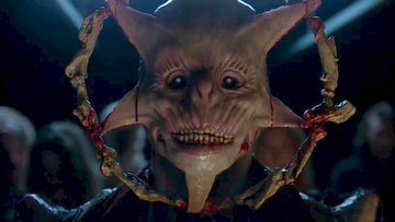 Marcus4Movie's tweet photo. This is absolutely one of the scariest horror remakes of all time, being an updated version of "Last Shift". This manages to take what was already one of the scariest horror movies of all time, and update it to put in even more scary stuff into it.
https://t.co/bsNQi7xcrW https://t.co/HlfjEit146