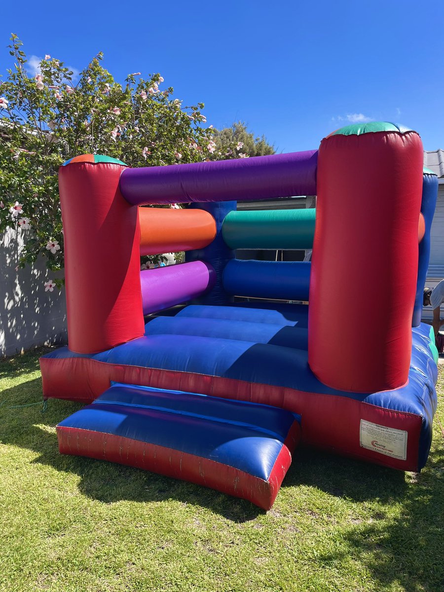 springkaanjump's tweet photo. HAPPY SATURDAY🎉🎊 ☀️ 

It’s PARTY TIME!!!!🎈🎂🍭🏰 🥳

Cleaned, Sanitized &amp; ready for the party! ✅

Thank you for choosing Springkaan 
❤️💚💙🧡💜💛🩷

#jumpwithSpringkaan https://t.co/XJAcXae0pZ