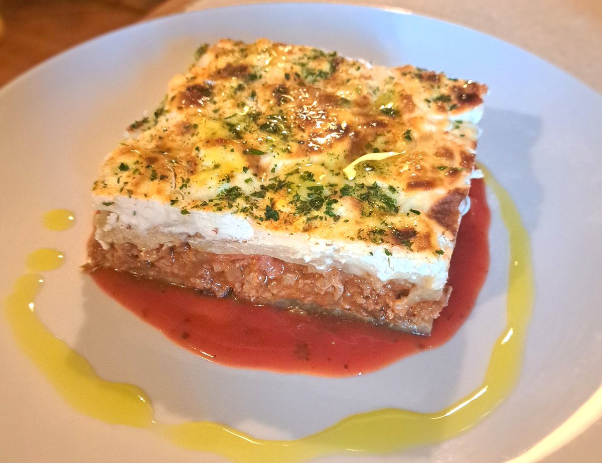 MeadesMenu's tweet photo. GREEK WEEK
National dishes can sometimes have a bit of a back story and magnificant moussaka is no greek tragedy as a dish beyond borders. 
https://t.co/0js0QpZjmT
#moussaka #greekfood #aubergines #nationaldish #meathchronicle https://t.co/d6CnDL7i8L
