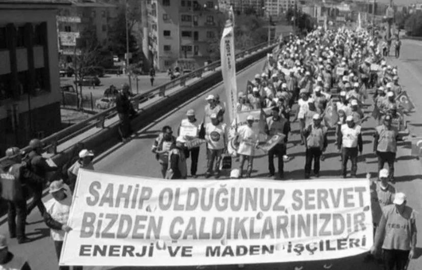 Sahip olduğunuz servet bizden çaldıklarınızdır.