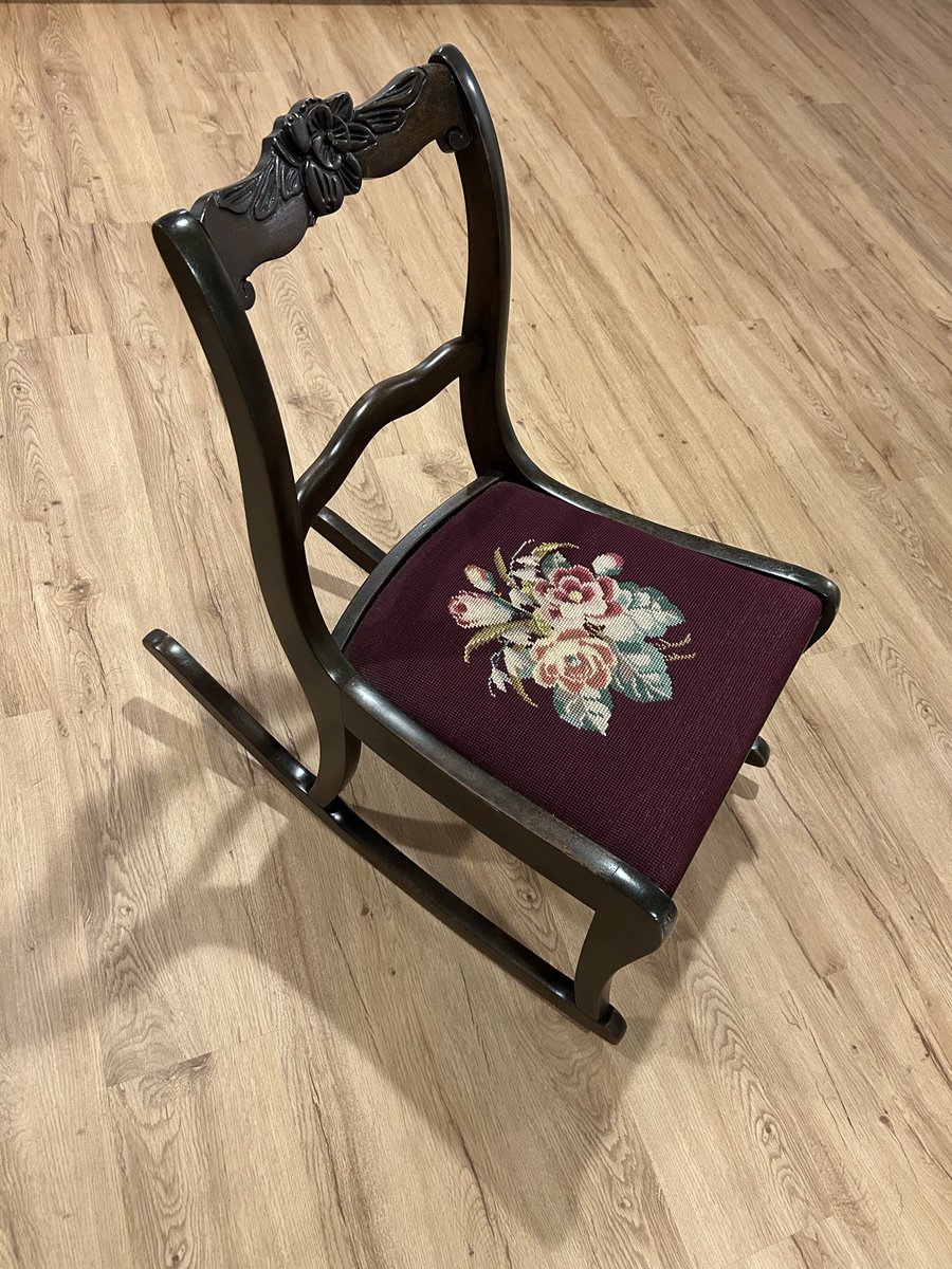 KDPainting's tweet photo. Furniture restoration? Yes we can! https://t.co/5wahVymUXa