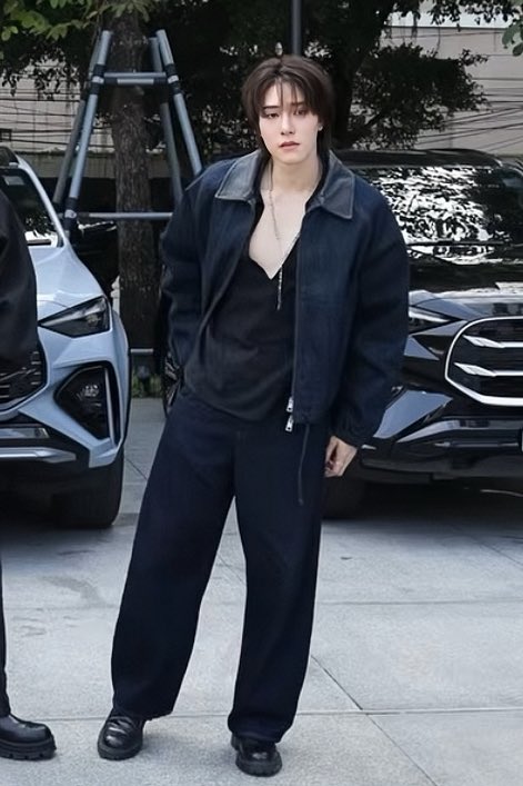 พี่นิหล่อมากกกกกก โอ้ยยย ขอลุ๊คนี้ออกอีเว้นท์เปิดหน่อยคับบ 🔥😳🫠🥵

PEAK TRIP SS2 X NANI EMI

#PeakTripwithWinMickSS2EP2
#IsuzuxWinMick
#hirunkit_