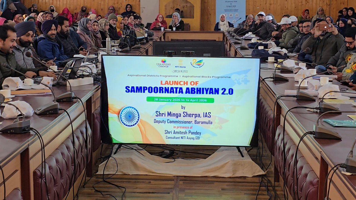 DCBaramulla's tweet image. DC Baramulla @mingasherpa launched the #Sampoornata2.0 Abhiyan at Dak Bungalow, Baramulla. The campaign aims to achieve saturation of all identified 11 KPIs under #ADP &amp;amp; #ABP.
@NITIAayog
@OfficeOfLGJandK
@CM_JnK
@diprjk
@DDNewslive
@ddnewsSrinagar
@airnewsalerts