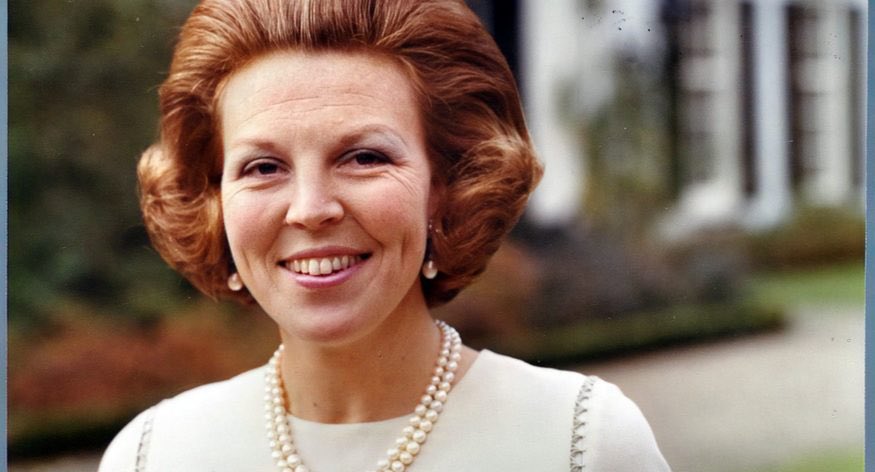 MonicaCerpDeB's tweet image. En vandaag is ze 88 geworden!! 

En wat je ook vindt van het koningshuis hier op internet… stick to your culture. 

#Beatrix 
#verjaardag 
#koningshuis 
#HappyBirthday 🥳🥳!