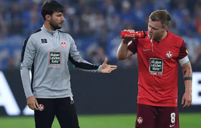 Ex-#betze Tracker gegen Elversberg:
Carlo Sickinger - 94 Spiele, 3 Tore
Bambasé Conté - 2 Jahre in der Jugend
Jan Gyamerah - 24 Spiele, 0 Scorer
Ricardo Bernardy (Physiotherapeut) - Physiotherapeut von 2018-2024