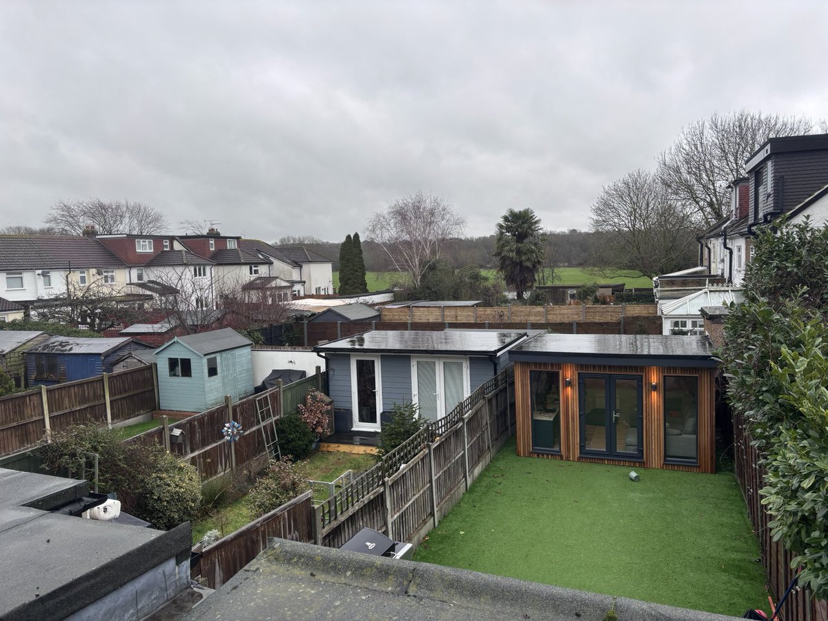 bdjoyce's tweet image. 2026, morning #27, Loughton. 1017, 27012026.