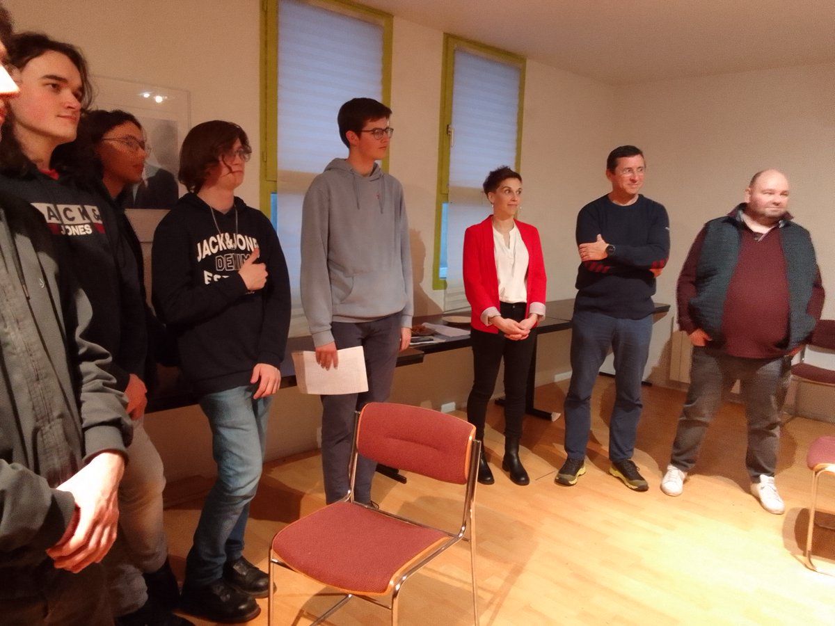 Vœux du PCF / JC Pays de Quimper 2026 placés sous le signe des municipales #Municipales2026 #finistere #Bretagne #quimper <a href="/MJCF29/">MJCF Finistère 🏗</a>