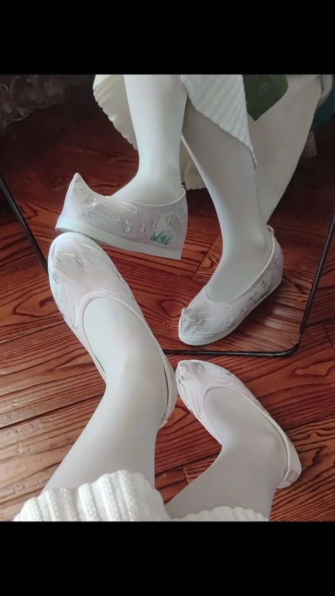 汉服鞋爱好者 tweet media