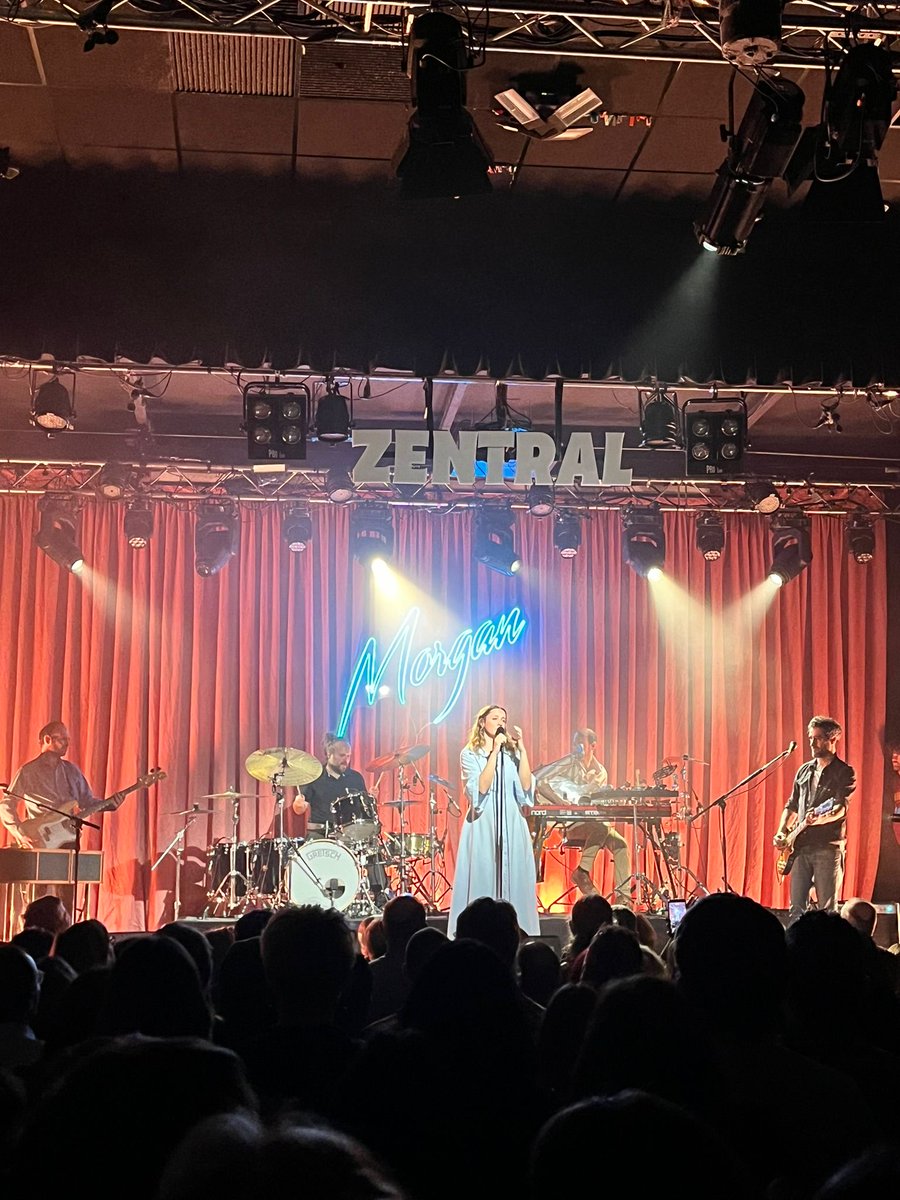 FranEcheve's tweet image. Son el mejor grupo español de los últimos 15 años: @morgan_musica. Da gusto escuchar su particular mezcla de blues, folk, soul…sin pretensiones ni trampas. Maravillosos. #Morgan #Musica