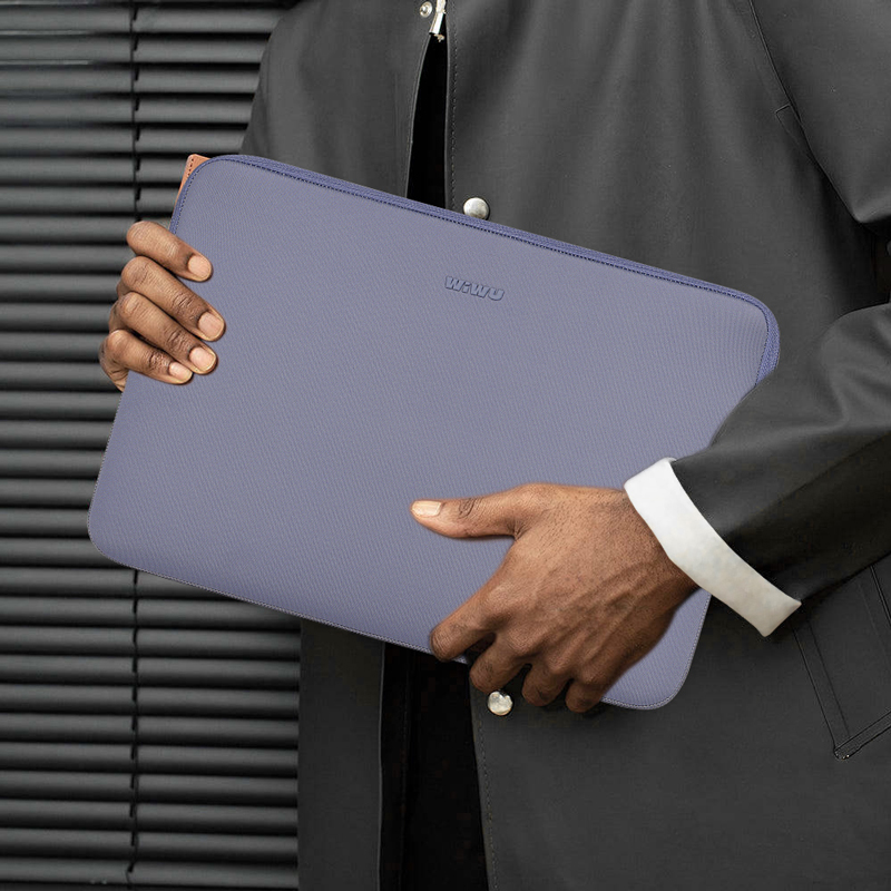 WiwuGlobal's tweet image. Most laptop sleeves solve fear by adding thickness.
Skin Zero Sleeve solves it by precision fit.
Slim protection &amp;gt; bulky reassurance.
#macbooksleeve #wiwu