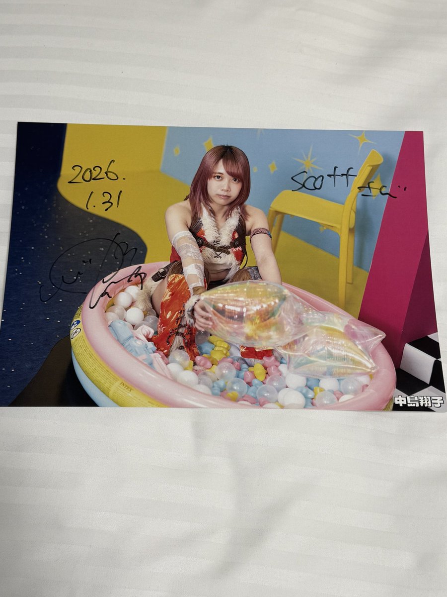 MegaSPS's tweet image. i met the big kaiju @nk147cm again! i first told shoko she was really cool today and she said “i brought my toys with me, power rangers!” she then told me she’s going to america soon but i’ll still be in japan, she went “WOAH!” when i told her how long i’m here!
#中島翔子
#tjpw