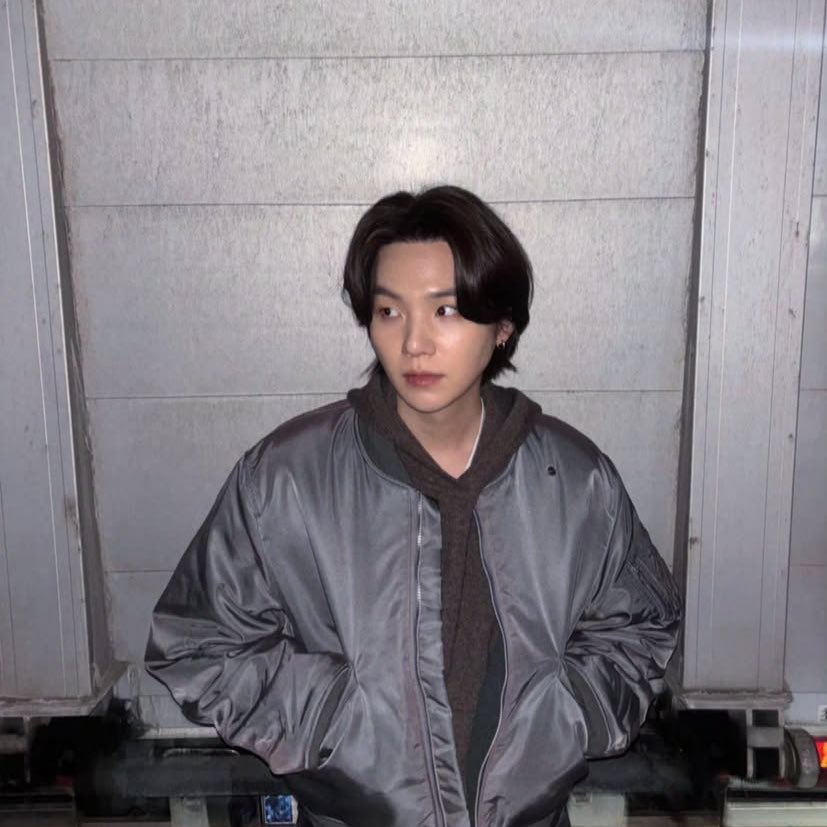 mygrchive's tweet image. MIN YOONGI ON INSTAGRAM HELLO HANDSOME???$:$:&amp;amp;3&amp;amp;3&amp;amp;:!!