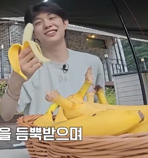 gwupgwup's tweet photo. ㅋㅋㅋㅋㅋㅋㅋㅋㅋㅋㅋㅋㅋ너무 똑같아서 동족혐오 뭐 그런건가 https://t.co/mEtzj2MZB1