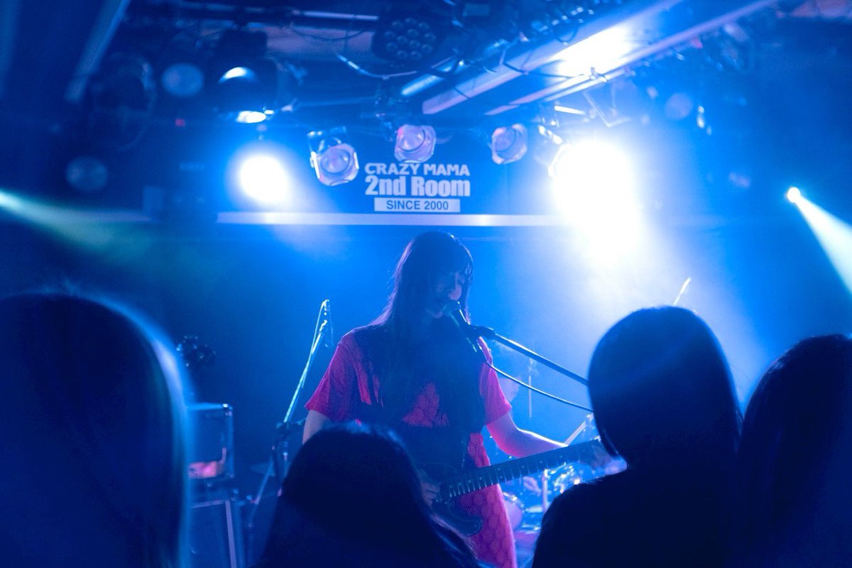 craclu___'s tweet photo. date 2026/1/27(tue)

「蟹蟹2nd EP「祝詞」
リリース前企画ライブ”母へ”

┈┈┈┈┈┈┈┈┈┈
opening
shallow night
deep sea deep night
shinkokyu
イシュタムの月食
詰屈
YASASHISA IN GOMENNE
en_parasomnia
┈┈┈┈┈┈┈┈┈┈

最高の1日をありがとうʚ･֊･ɞ⸒⸒

photo by @yuuna__04_ https://t.co/9mMHnHOIZy