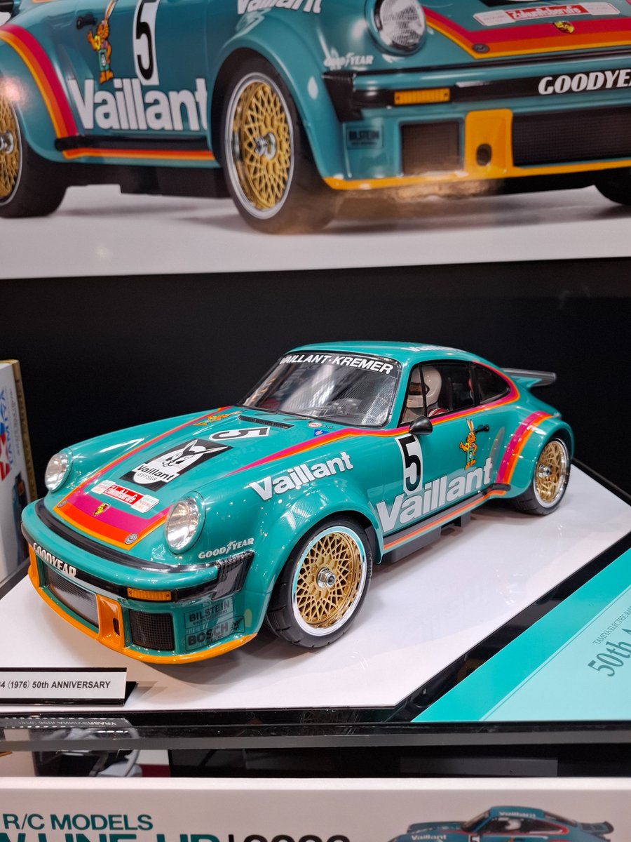 LindingerNews's tweet photo. Pre-Order now the highlight at the Tamiya display at this year's Toy Fair in Nuremberg 🤗

https://t.co/SVi10pxeTn

#Porsche #tamiyarc #modellbaulindinger #toyfairnuremberg https://t.co/FjYohgVLBm