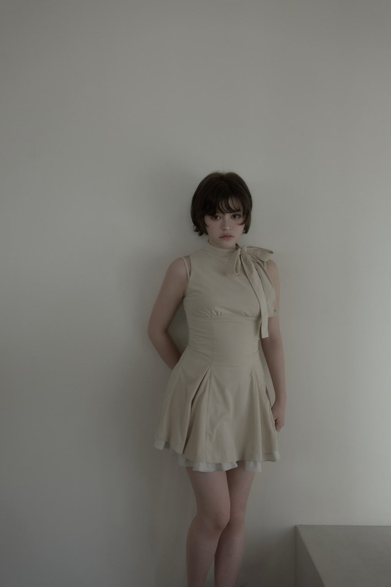 Daisy velour mini dress color beige/black ¥17,600-tax in マットな