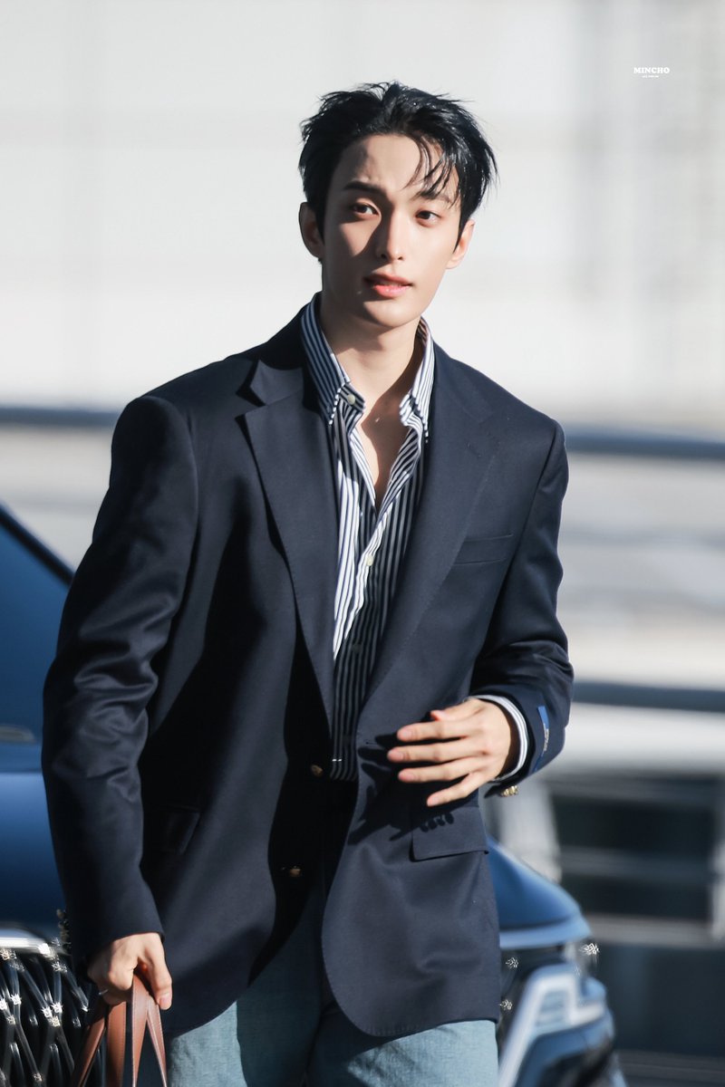 SEVENTEEN's DK will attend the 2026 Australian Open Tennis Tournament in Melbourne.