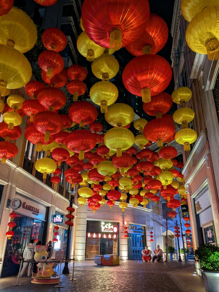 new_valley3's tweet photo. Chinese new year #HongKong https://t.co/p6HNxAe3pN