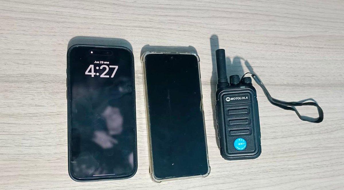 FiscaliaEcuador's tweet photo. #ACTUALIZACIÓN | Entre los indicios levantados constan un camión con reporte de robo, vehículos livianos, teléfonos, radios de comunicación y placas de automotores. La situación jurídica de los sospechosos se resolverá en las próximas horas. https://t.co/9g8CtutRt5