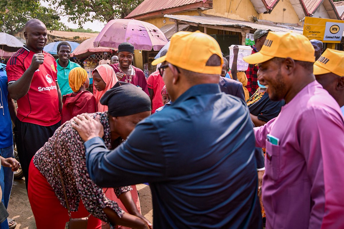 ADCVanguard_'s tweet photo. BREAKING: Massive reception in Kwali as Peter Obi takes the ADC coalition campaign straight to the grassroots. The ground is shifting. https://t.co/cyJUGaOA6h