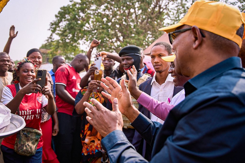 ADCVanguard_'s tweet photo. BREAKING: Massive reception in Kwali as Peter Obi takes the ADC coalition campaign straight to the grassroots. The ground is shifting. https://t.co/cyJUGaOA6h