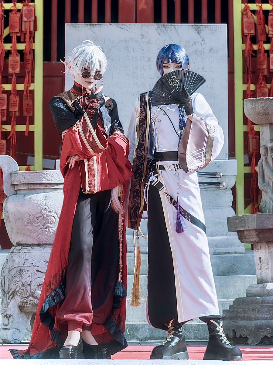 cos 2434 kzh｜ngo
rar家
.
.

             ＂提灯と竜胆 咲かせた果て

                                         盲信の真を奏でたまへ ＂

.
.