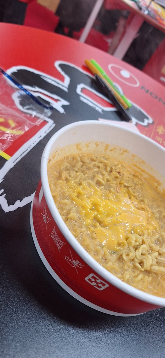 DUELIST718's tweet photo. 辛いもの苦手なのに辛ラーメンに手をだしました https://t.co/lR19wZVlFj