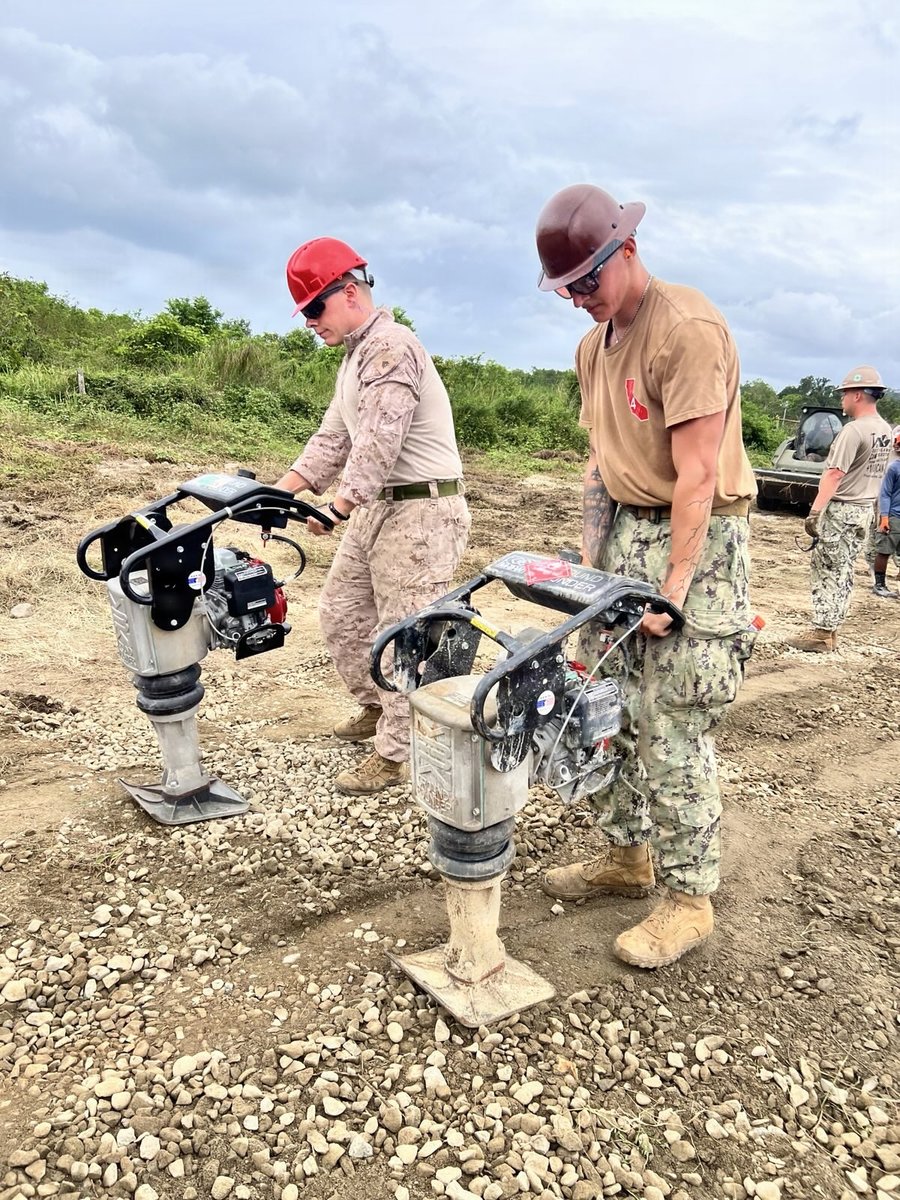 Team work, team success! 🇺🇸 🇵🇭

#ICYMI: U.S. and Philippine forces worked together to construct a 60 by 60 foot helipad in December 2025. This joint effort during CARAT SAMA SAMA 2025 showcased our combined engineering capabilities. 

#US7thFleet | #AlliesAndPartners https://t.co/LHzhH2bvrY