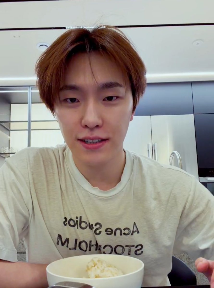 sounds_of_cheol's tweet image. dino🤍