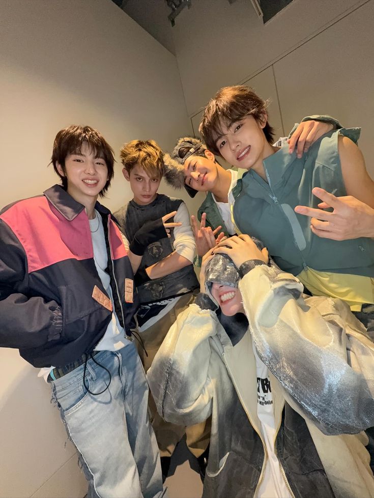 ali CLOSED 📌 tweet media