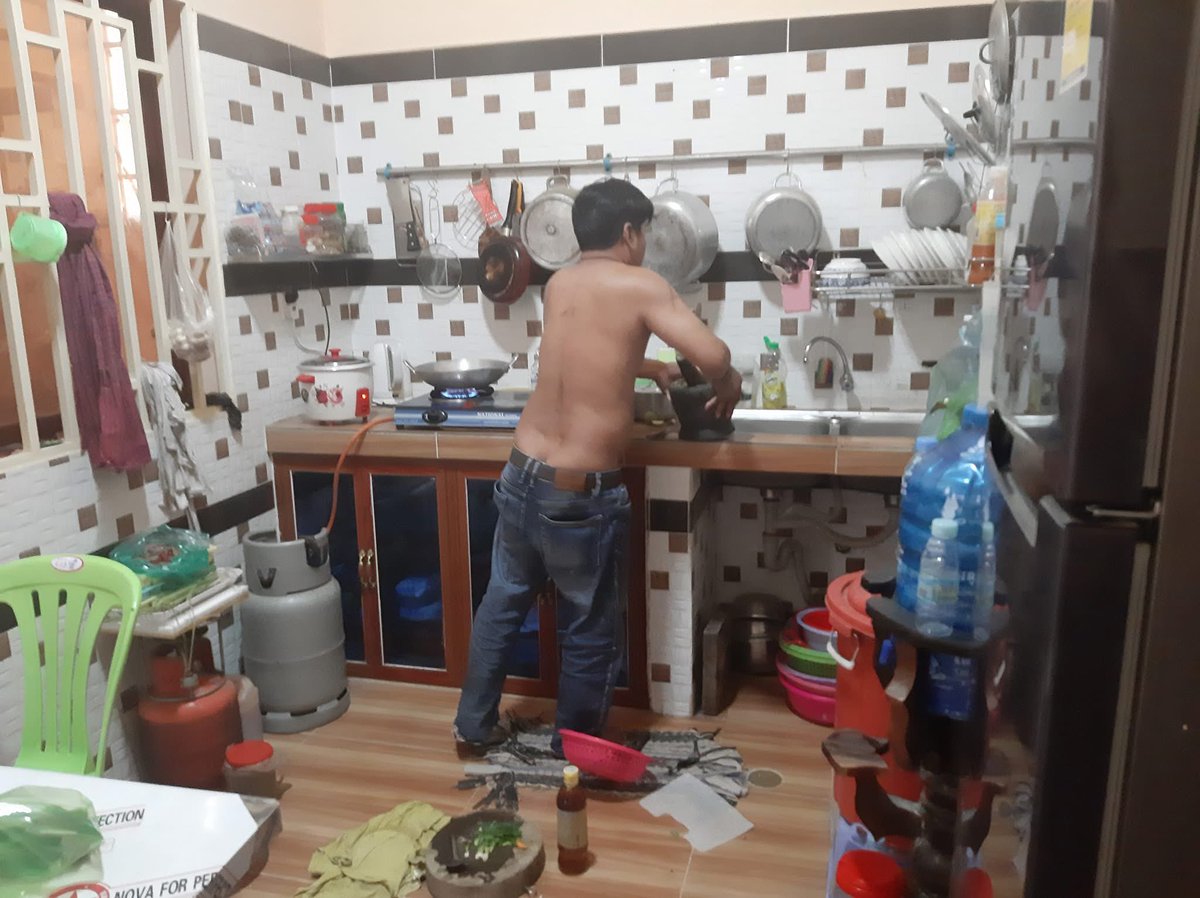 KPS កំពុងសោម Hf tweet media