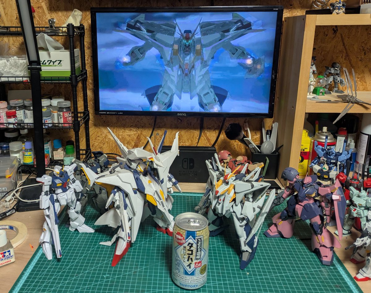 tairanbor's tweet photo. 明日は、仕事休みになった…　

明日は、公開日だ…

今夜は、ガンダム祭りします！ https://t.co/RUbtC1UciN