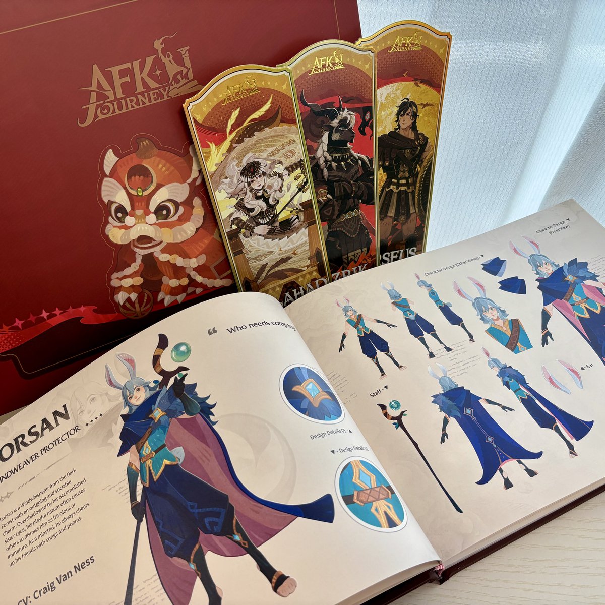 puipuibpbo's tweet photo. お正月ギフト設定集&amp;グッズ届きました🥰✨
クインちゃ掲載ページが複数あってとてもとても嬉しいです！！🐰💙

初めて見た👀というページもたくさんありました。大切に大切にします🥳

#AFKジャーニー https://t.co/beFHgR16Oo