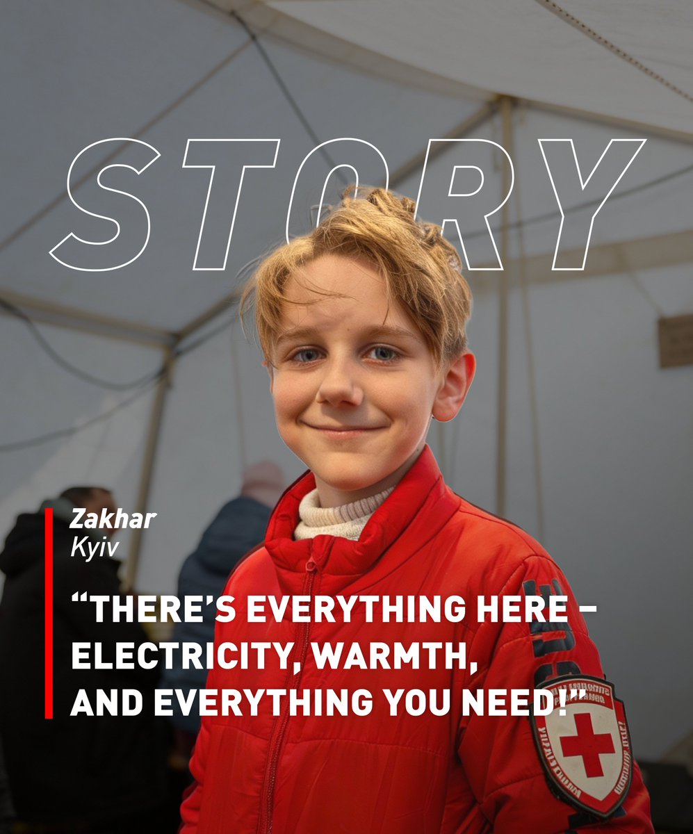 RedCrossUkraine's tweet image. 🗣️ Zakhar visits the Ukrainian Red Cross heating point to stay warm, charge devices &amp;amp; spend time with peers while his home faces power outages. Inspired by volunteers, he also helps others, showing how small acts of kindness can build resilience. #VolunteerSpirit #HelpingHands