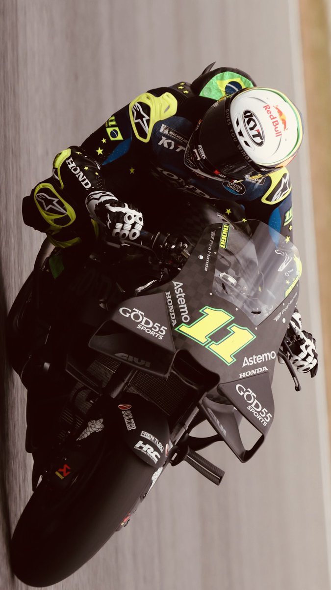 Paddockgp1's tweet photo. Diogo Moreira y todo un país detrás.

#Motogp
#ShakedownTest https://t.co/D5aY1xOXjh