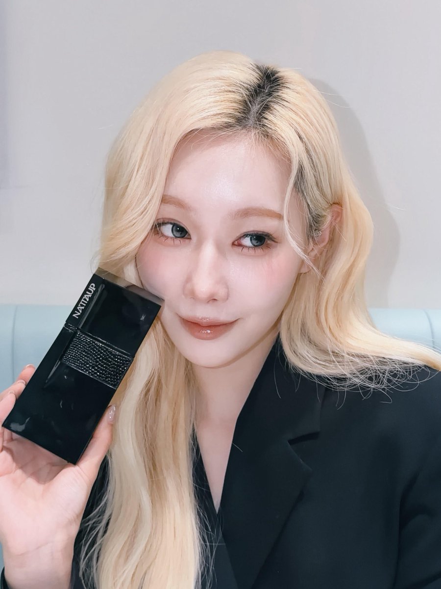 hourly handong (@hourlydong) on Twitter photo 